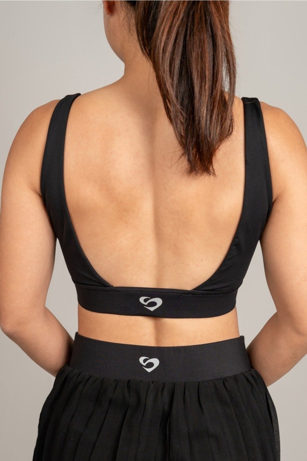 LUXE U-Back Sports Bra Black Back