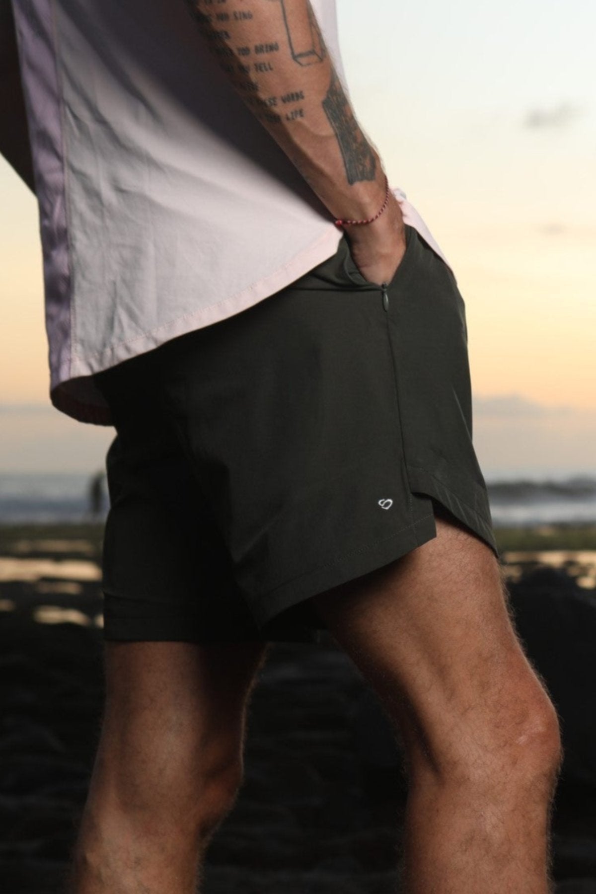 Men 7" Shorts Olive Green Side